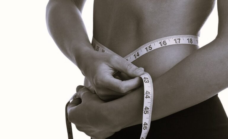 Cómo bajar de peso sin dejar de comer: claves para lograrlo de forma saludable