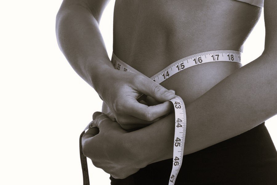 Cómo bajar de peso sin dejar de comer: claves para lograrlo de forma saludable