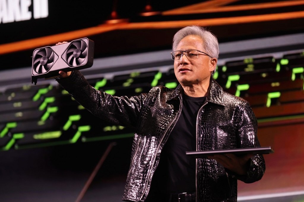 Jensen Huang advierte: “China está a solo nanosegundos de Estados Unidos en fabricación de chips