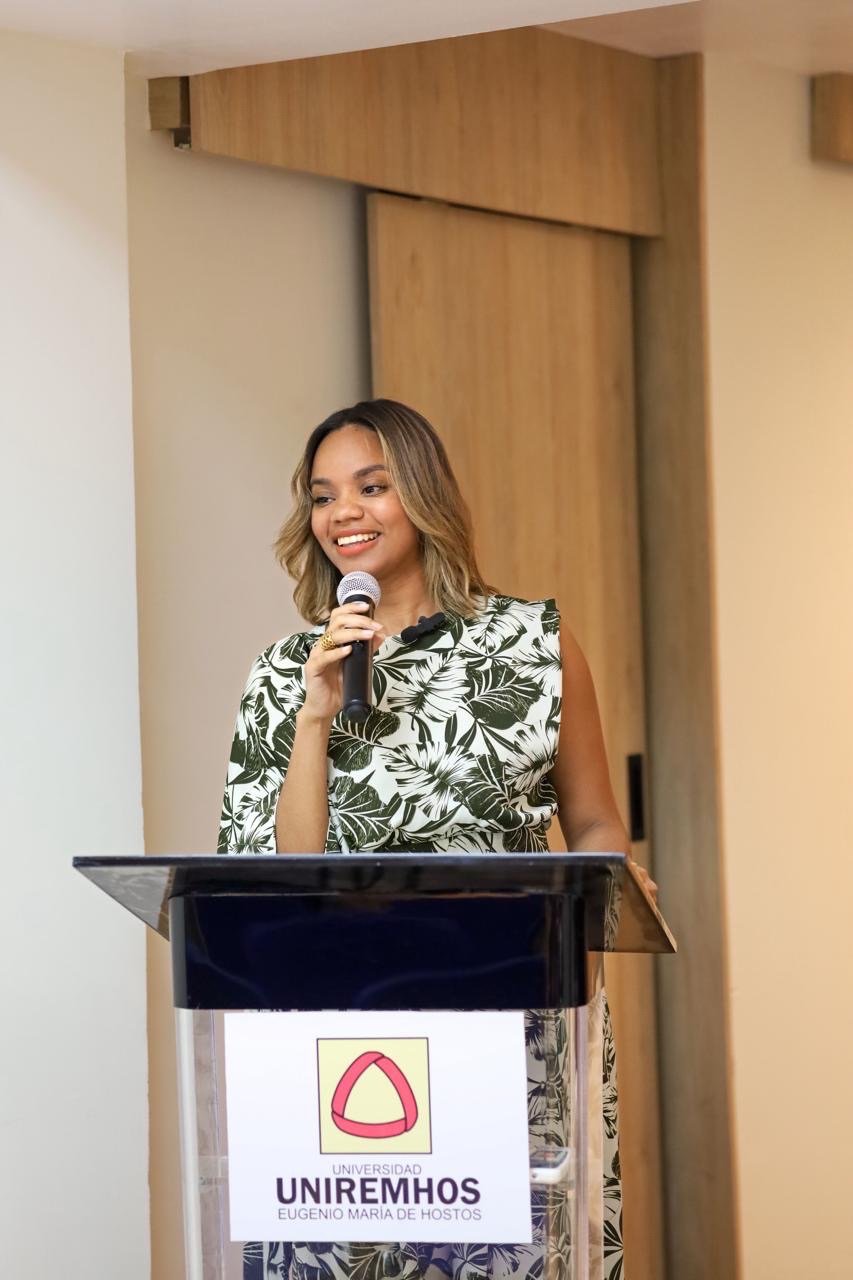 Angelina Jose, la cara de la juventud del PRM en la Provincia Santo Domingo