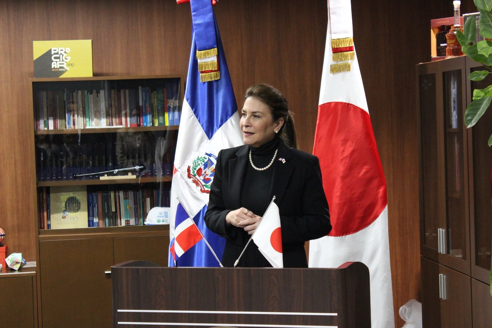 Carolina resalta labor de los dominicanos residentes en el exterior durante su visita a Japón
