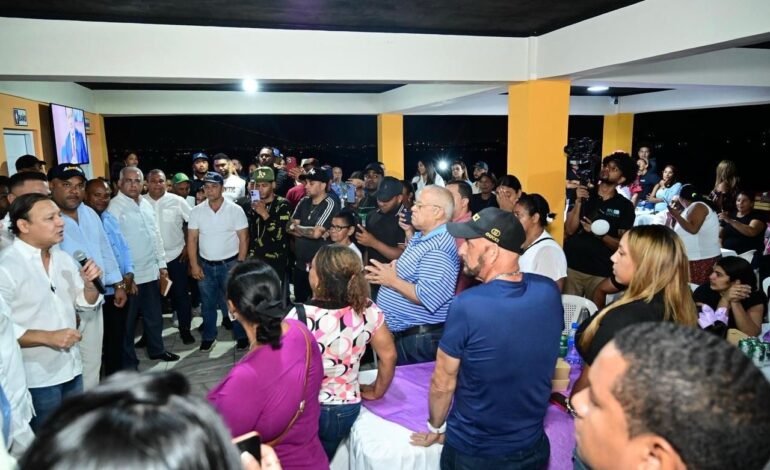 Abel Martínez en Hato del&nbsp;Yaque: «Nuestro compromiso es con la esperanza y el retorno de la dignidad al país»