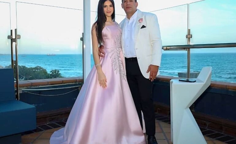 Rubí López Collado, hija del prestigioso abogado Emilio López, celebra sus 15 años con una noche inolvidable llena de música y emociones