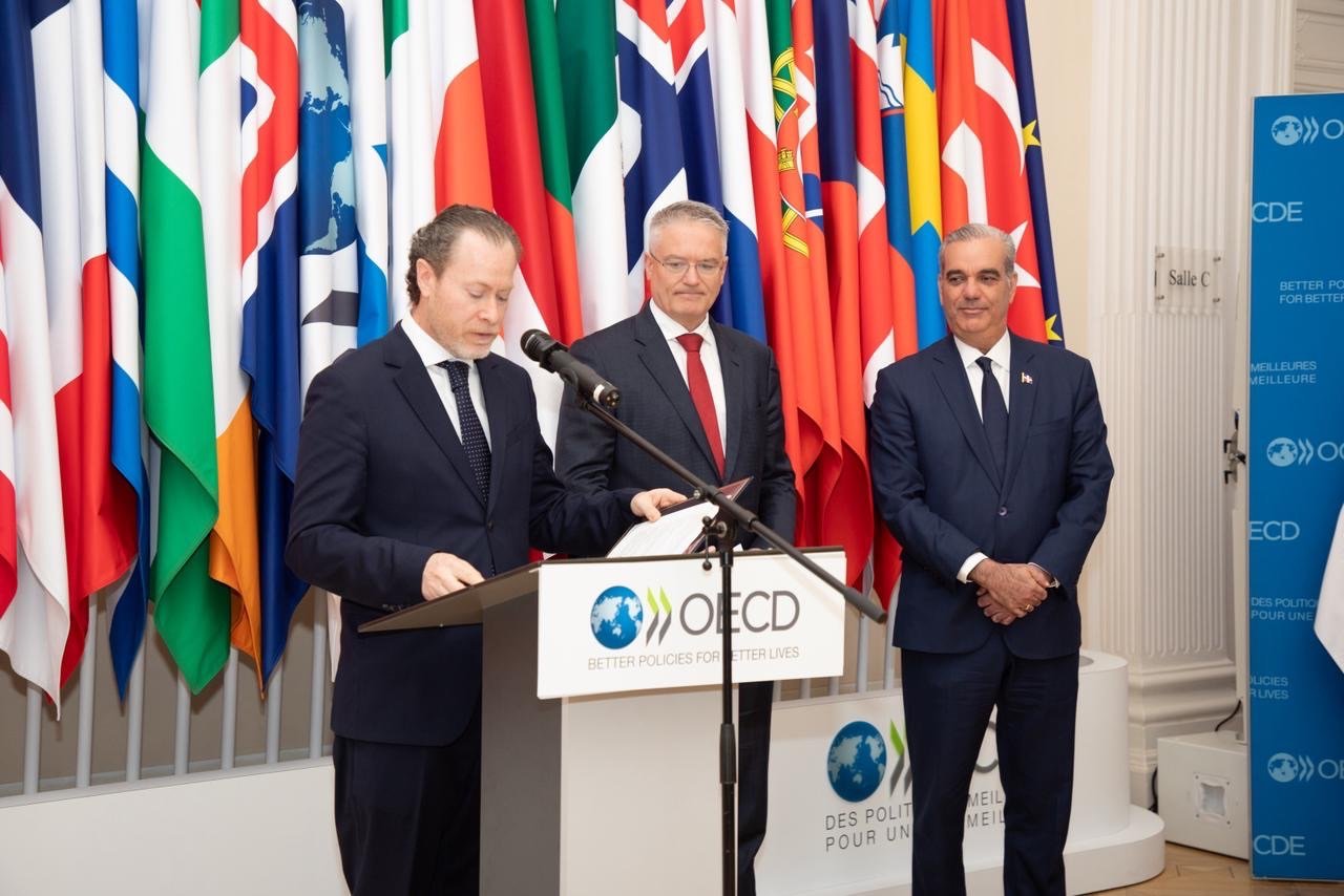 República Dominicana formaliza acercamiento a la OCDE con firma de Memorando de Entendimiento