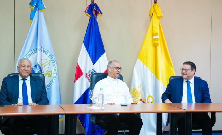 Gobierno explica plan al Episcopado Dominicano