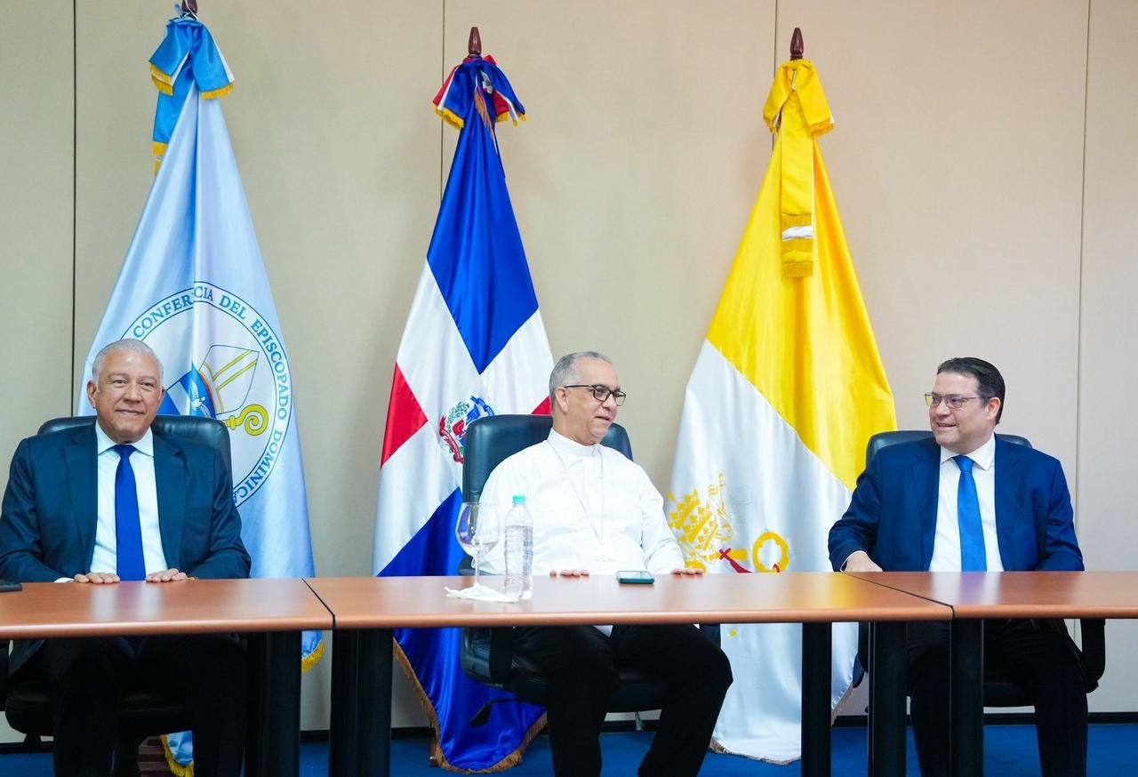 Gobierno explica plan al Episcopado Dominicano