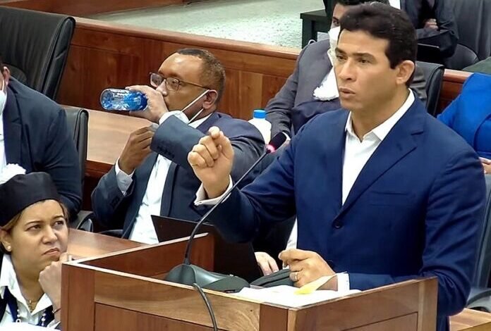 Defensa de Adán Cáceres vuelve a la carga: Revela detalles y pruebas concretas presentadas en el juicio que desmienten las declaraciones de la Procuraduría con respecto a su denuncia sobre las debilidades del proceso