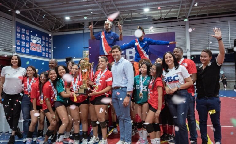 Copa Intercolegial de Voleibol 2026 culmina con éxito en Santo Domingo; Dominico Americano y BLITZ Academy se coronan campeones