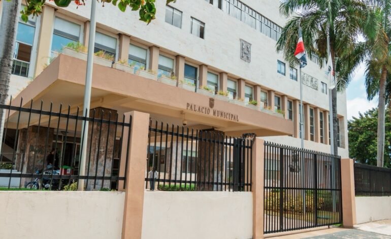 Ayuntamiento del Distrito Nacional rendirá honras fúnebres a Carlos Batista este jueves