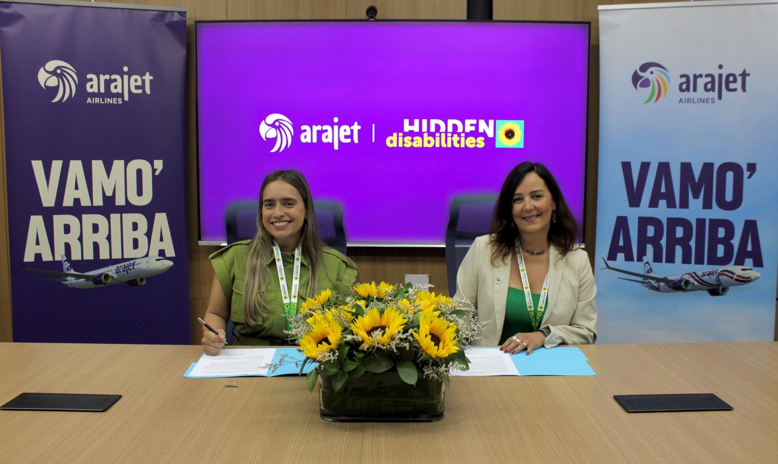 Arajet se convierte en la primera aerolínea dominicana y del Caribe en implementar programa Sunflower para pasajeros con discapacidades no visibles