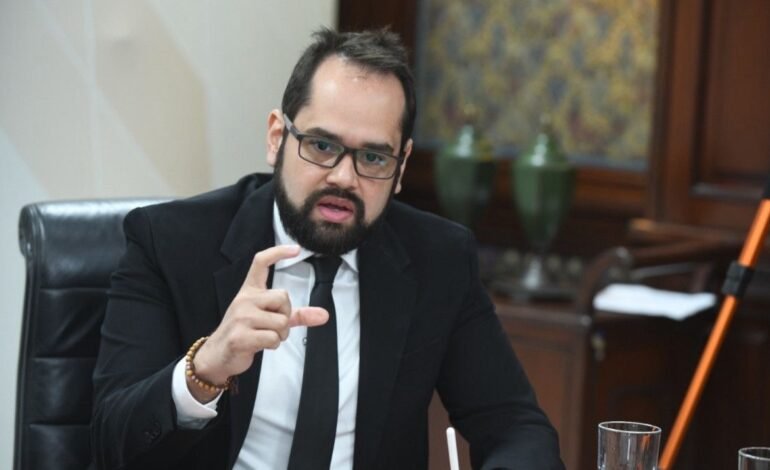 Estado debe regular las cooperativas