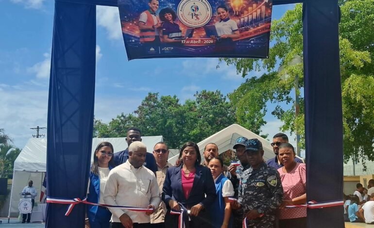 Alianza estratégica impulsa el talento joven en la «I Expo Feria Aprende, Emprende PJS 2026»