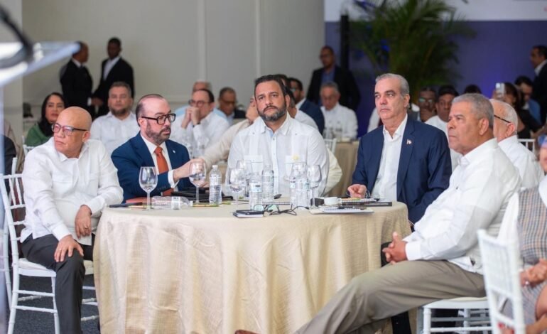 Presidente Abinader llama a todos los sectores a consensuar acciones para continuar fortalecimiento y modernización de la agropecuaria nacional