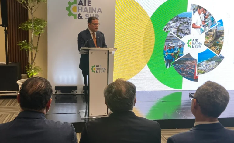 Sanz Lovatón: «Haina es el corazón industrial que sostiene la isla»