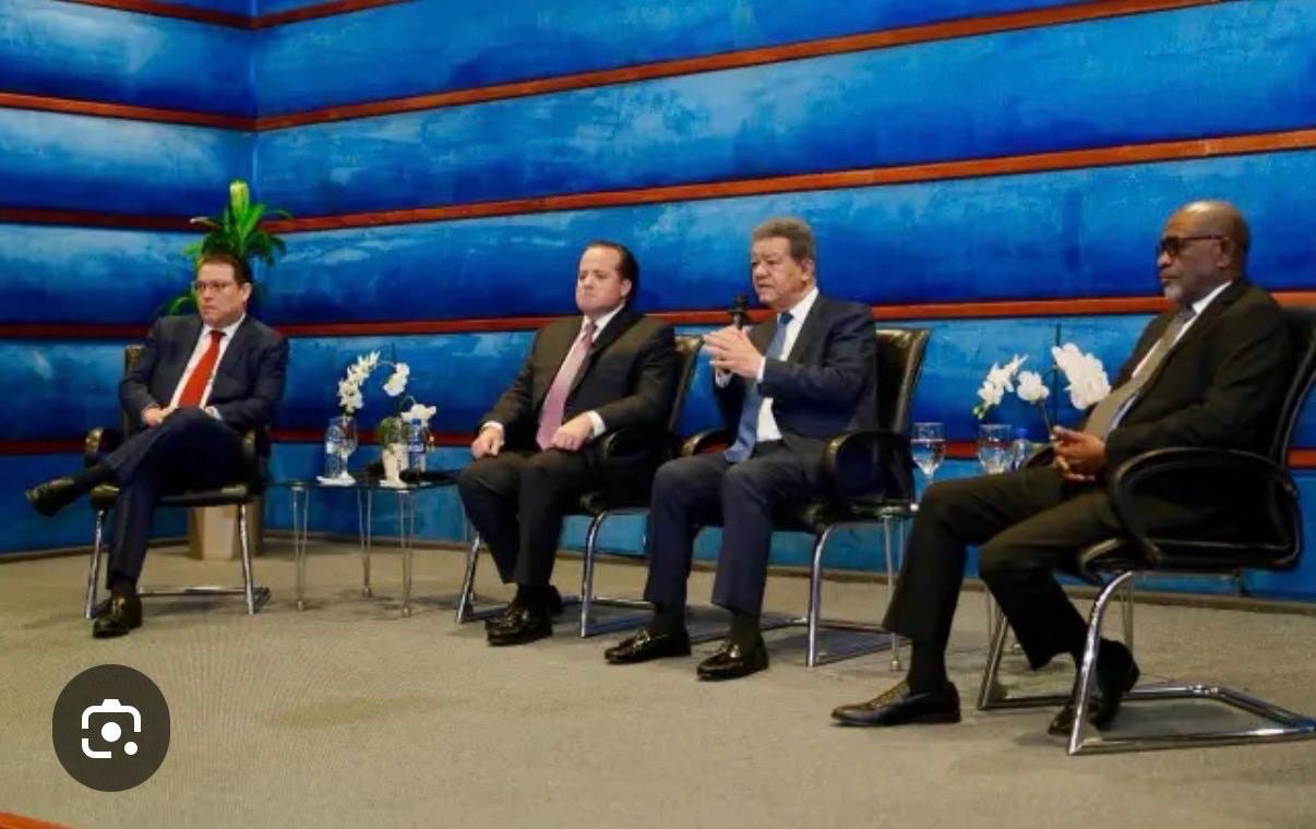 SE UNIFICARON LEONEL Y DANILO