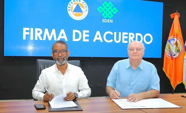 Defensa Civil y IDDI unen esfuerzos por comunidades más resilientes