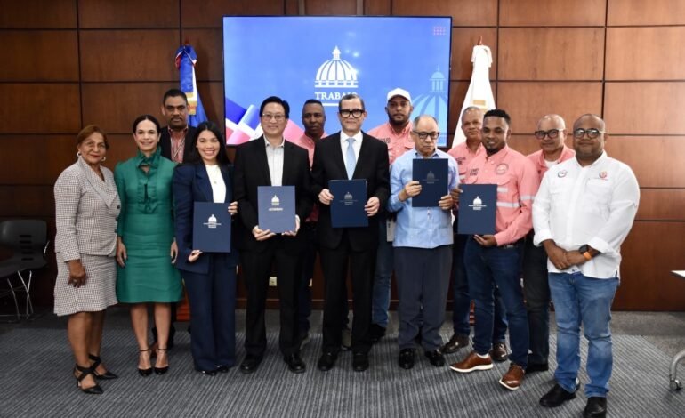 Trabajadores mineros firman pacto con mediación del Ministerio de Trabajo