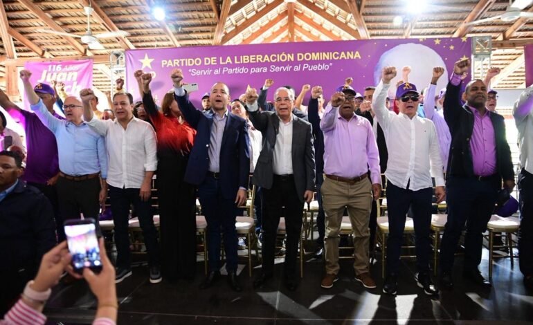Danilo Medina critica manejo económico del Gobierno ante crisis internacional