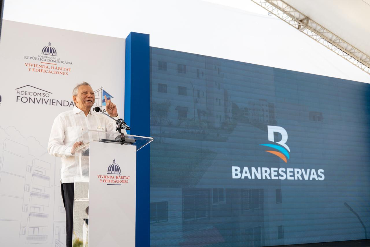 Banreservas financia 144 apartamentos entregados por el presidente Abinader en Laderas del Este