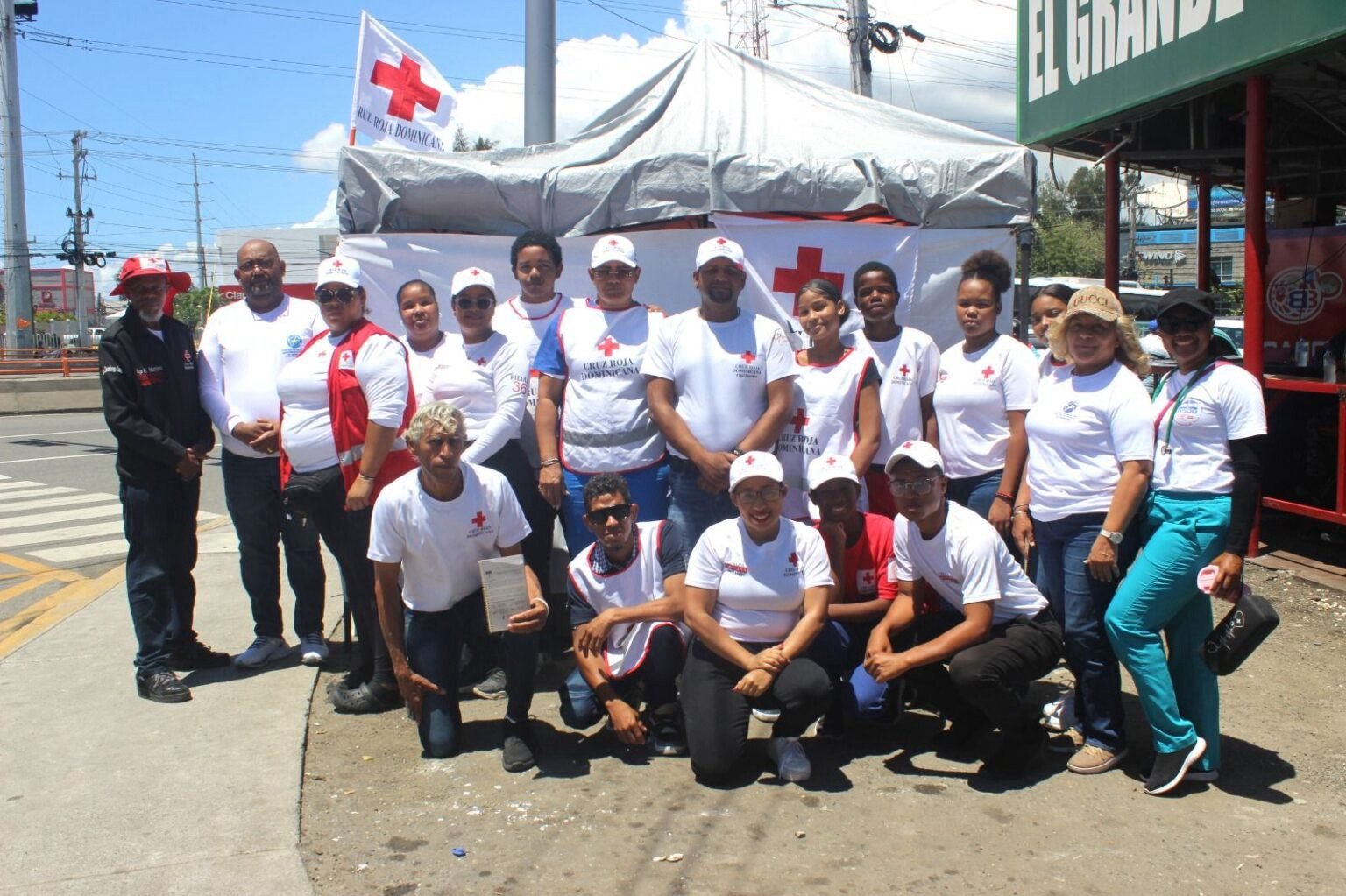 Cruz Roja Santo Domingo Oeste ejecuta acciones de prevención y asistencia en la parada de Pintura