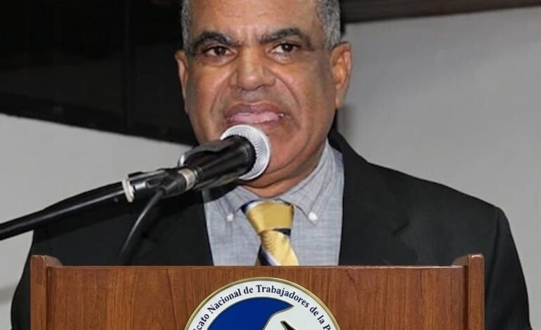 El Sindicato Nacional de Trabajadores de la Prensa (SNTP) felicita a todos los periodistas dominicanos en su día.