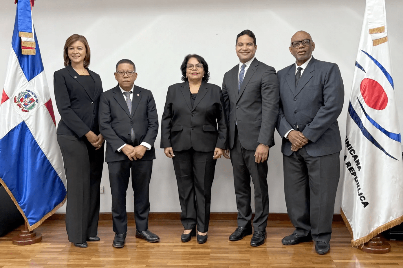 Cámara de Cuentas desmiente alza salarial y Senado valida su rectificación sobre resolución