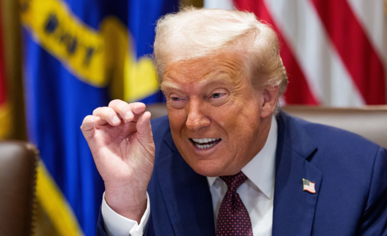 Trump anuncia cierre estrecho Ormuz; interceptará buques