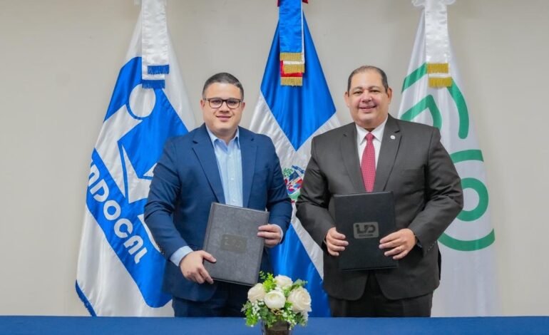 Fideicomiso DO Sostenible e INDOCAL firman acuerdo para fortalecer la fiscalización y transparencia en la gestión de residuos sólidos de la República Dominicana