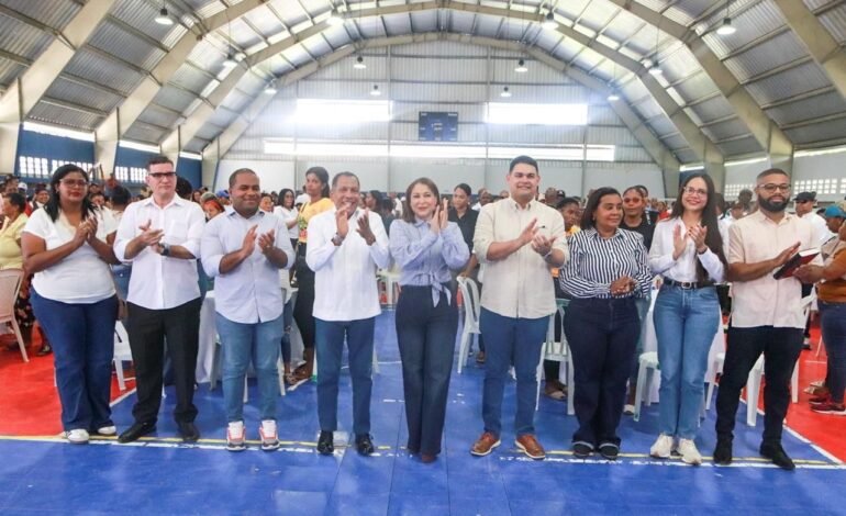 Más de 31 mil familias reciben protección social de Supérate en las provincias Independencia y Bahoruco