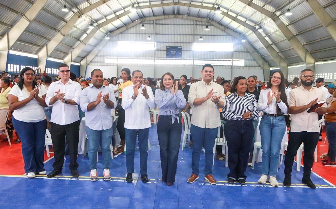 Más de 31 mil familias reciben protección social de Supérate en las provincias Independencia y Bahoruco