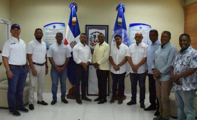 Director general de la UASD Recinto Barahona recibe visita del presidente de la Cámara de ComercioBarahona.