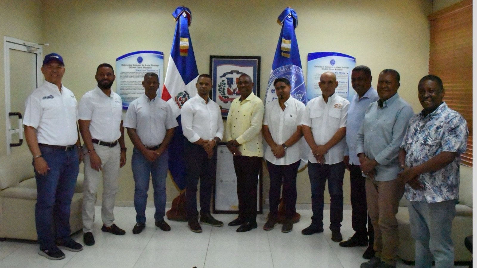 Director general de la UASD Recinto Barahona recibe visita del presidente de la Cámara de ComercioBarahona.