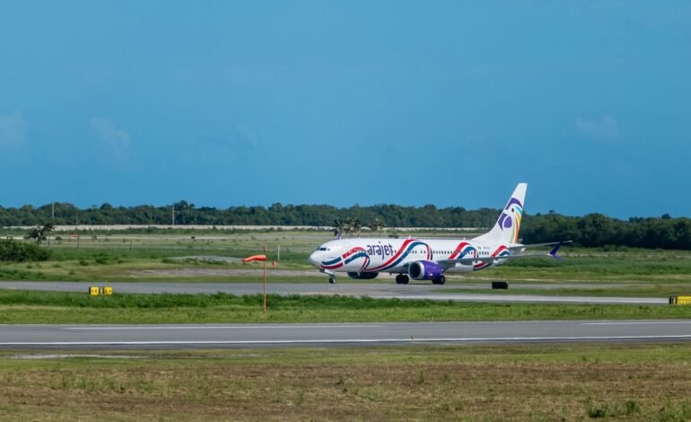 Arajet ofrecerá vuelos a pasajeros afectados por cancelaciones de Spirit Airlines en Boston y Miami durante mayo