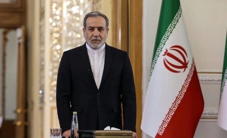 Irán acusa a EE.UU. de sabotear la vía diplomática en medio de tensión en el estrecho de Ormuz