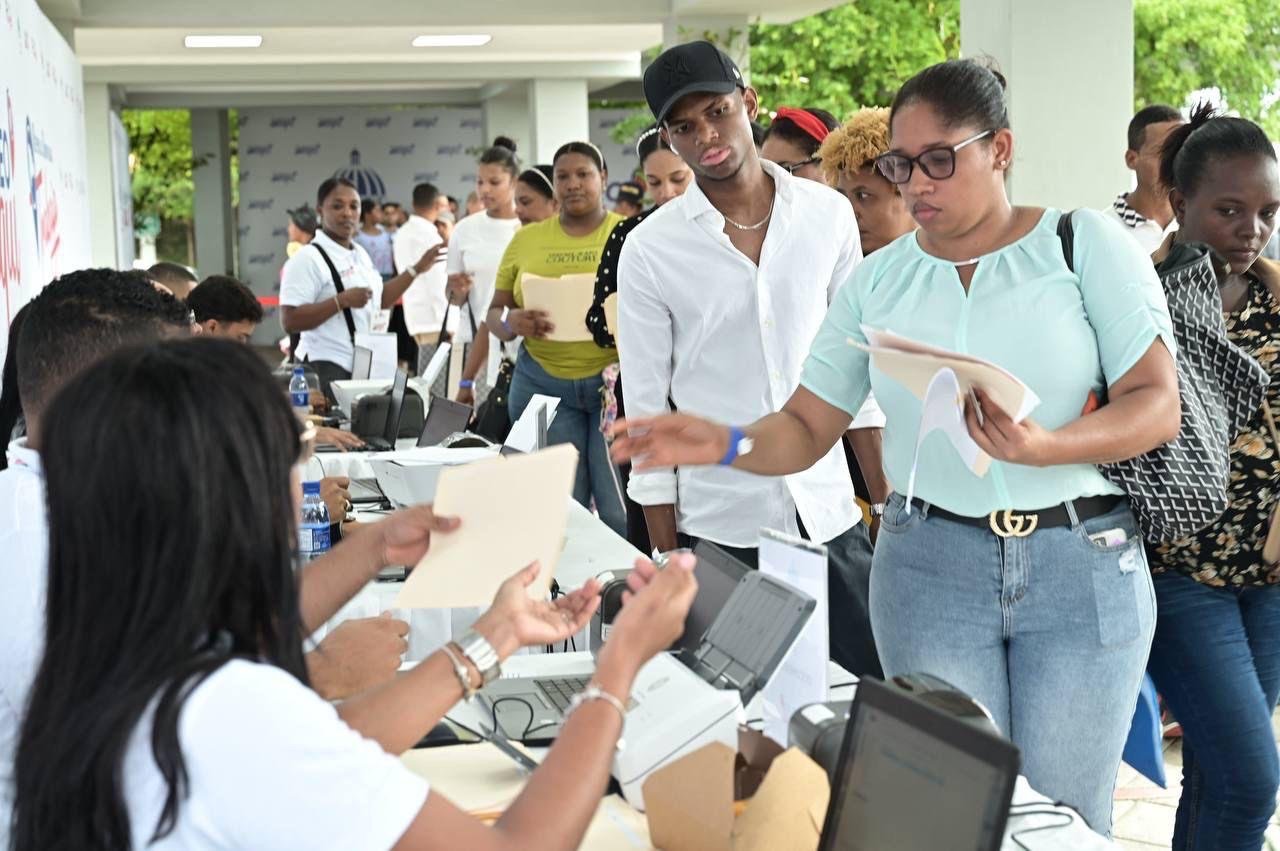 Empleo formal crece 3.21 por ciento en el primer trimestre 2026