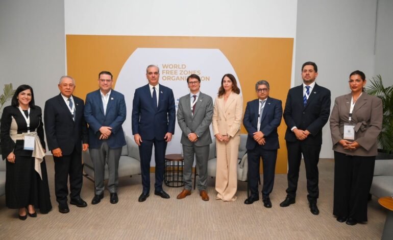 El Ministerio de Industria, Comercio y Mipymes y DP World anuncian inversión adicional de USD$100 millones para 2026