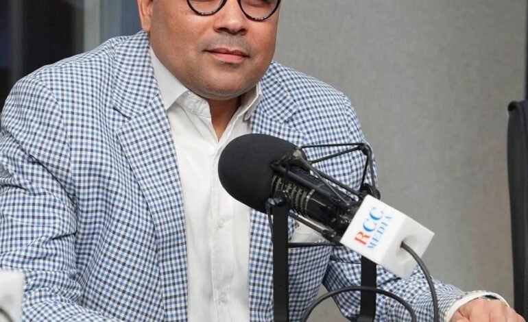 ¡POLÍTICOS FARANDULEROS! ¡DOMINICANOS EN RIESGO DE SER MINORÍA!