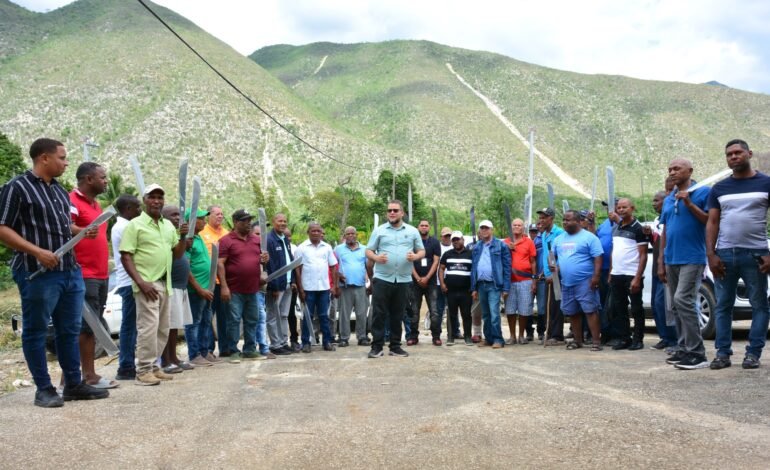 Hecmilio Galvan impulsa recuperación de montañas de la Frontera