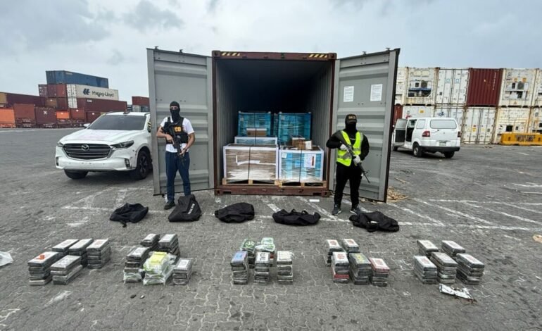 Incautan 120 paquetes de cocaína camuflajeadas en equipos médicos