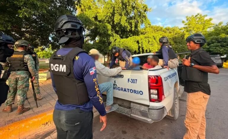 DGM reporta 2,056 indocumentados detenidos y 1,350 deportados por la frontera este miércoles