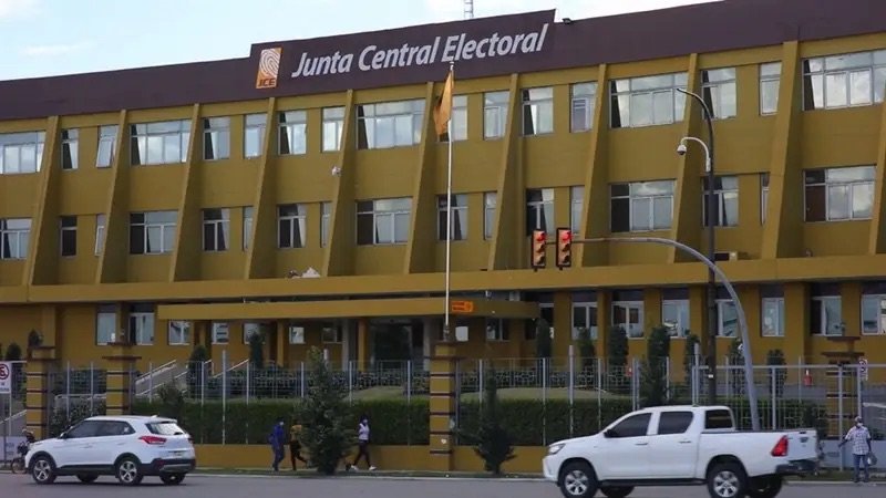 ADEIMO expresa preocupación por reglamento de la JCE que limita publicación de encuestas electorales