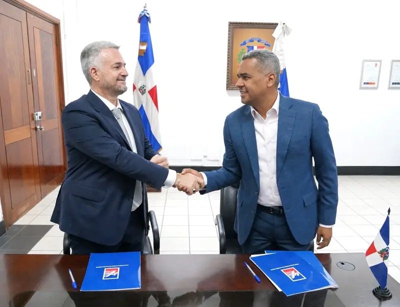 INPOSDOM y Mia Cargo Group ponen fin a litis judicial mediante firma de un acuerdo