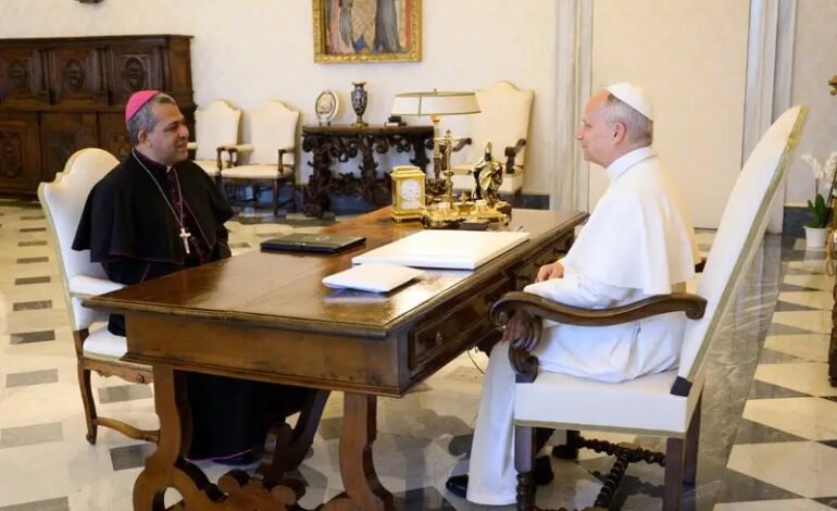 Papa León XIV recibe en audiencia privada a Mons. Carlos Tomás Morel Diplán en el Vaticano