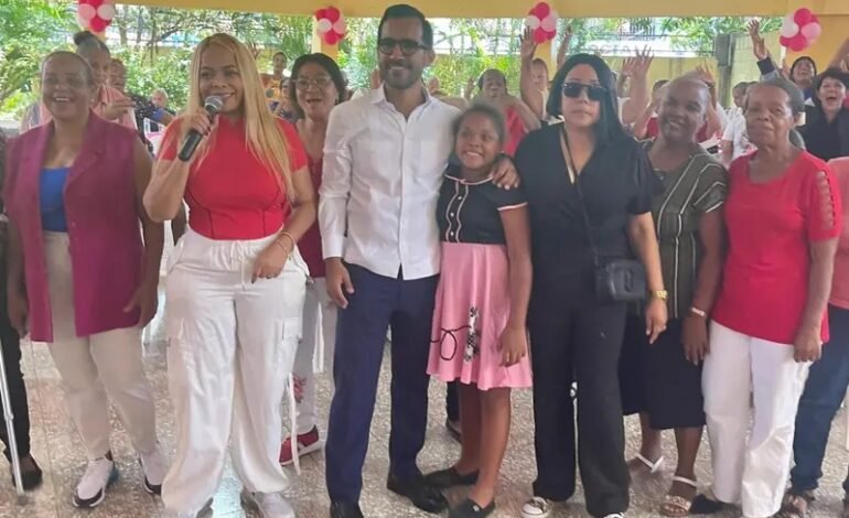 Luis Cruz y Fundación Cruz Jiminián celebran a las madres con multitudinario festejo en el Distrito Nacional