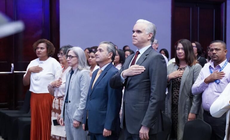 Luis Miguel De Camps afirma la alfabetización inicial en edad oportuna es una prioridad estratégica del ministerio