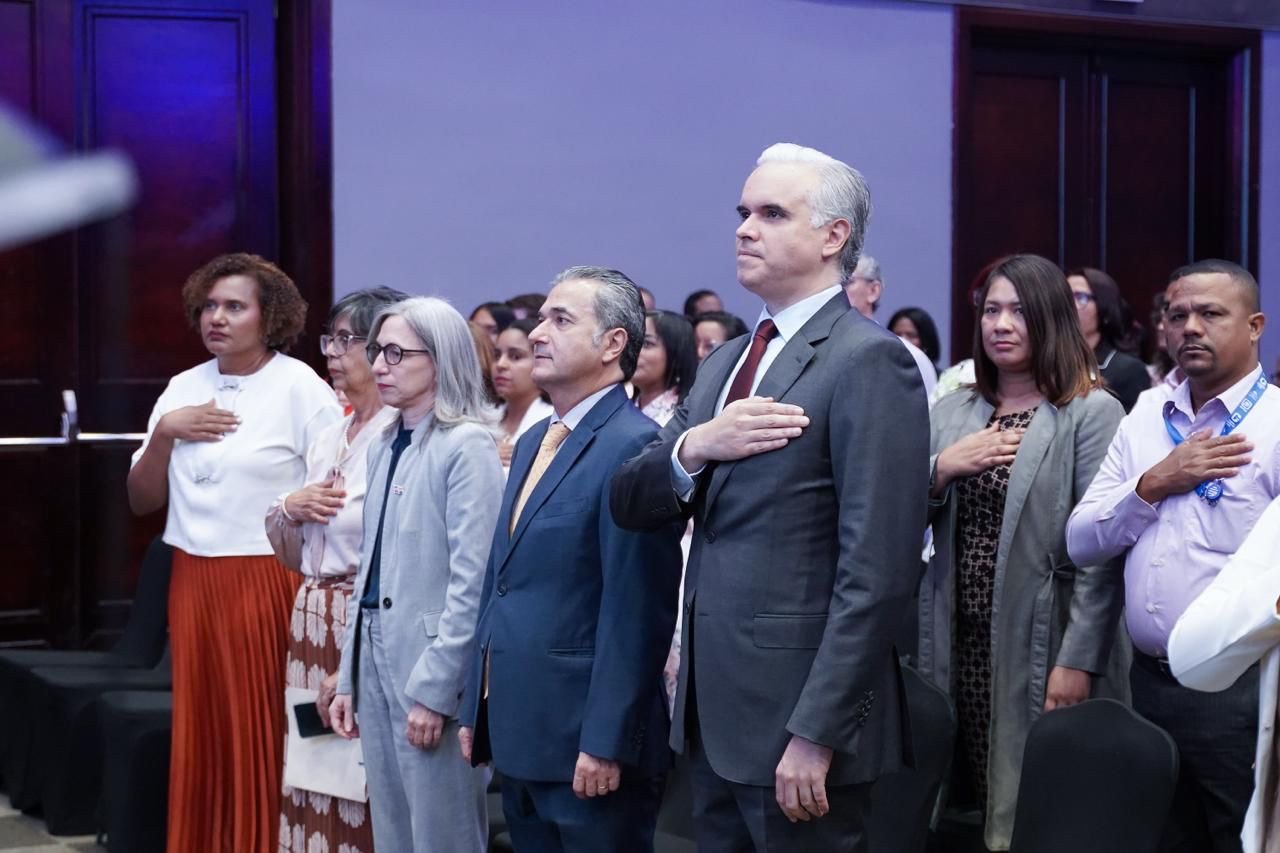 Luis Miguel De Camps afirma la alfabetización inicial en edad oportuna es una prioridad estratégica del ministerio