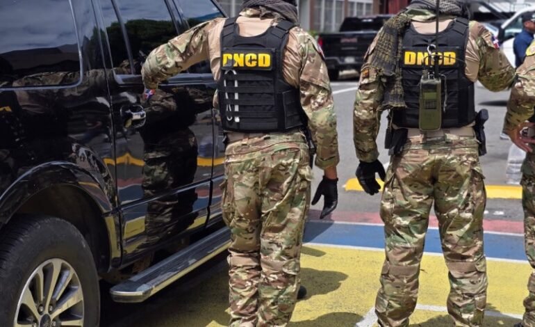 RD entrega otro dominicano a EEUU; lo acusan de robo y porte ilegal de armas