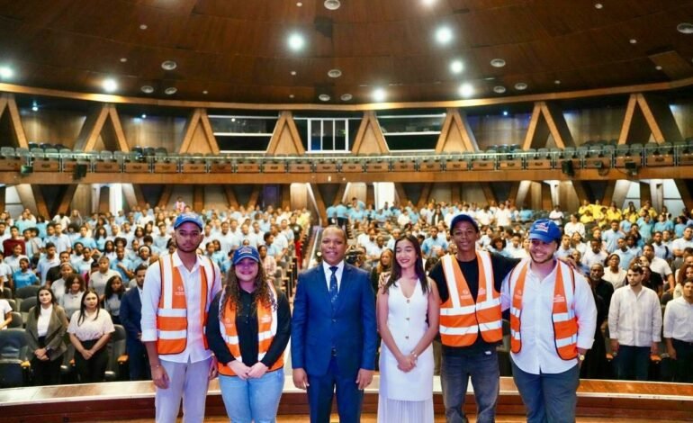 “Guardianes del Tránsito”: la iniciativa de Milton Morrison que lleva la educación vial a las aulas