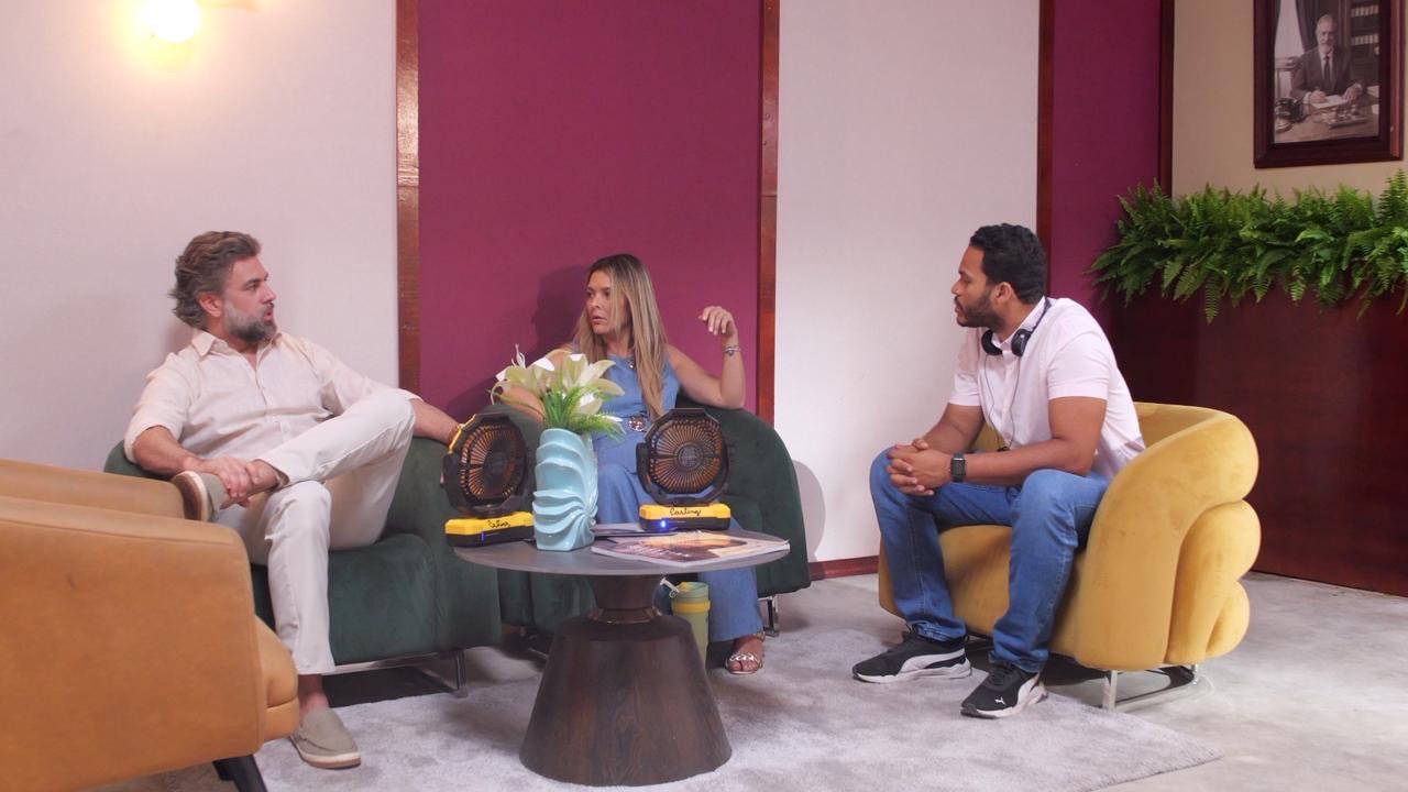 RETTELL VALDEZ Y CHRISTIAN DE LA CAMPA LLEGAN A REPÚBLICA DOMINICANA PARA PROTAGONIZAR LA PELÍCULA “FRANK & ANA”