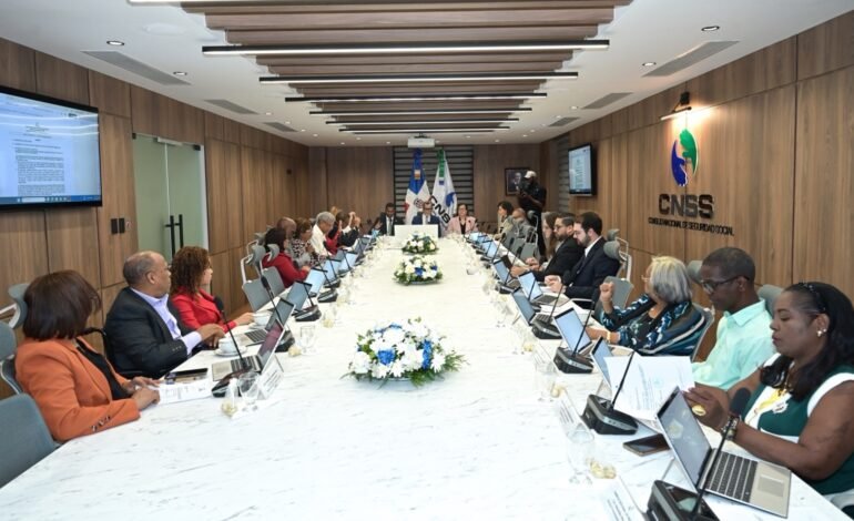 CNSS autoriza la distribución de más de RD$6,000 millones a favor de profesores con doble cotización